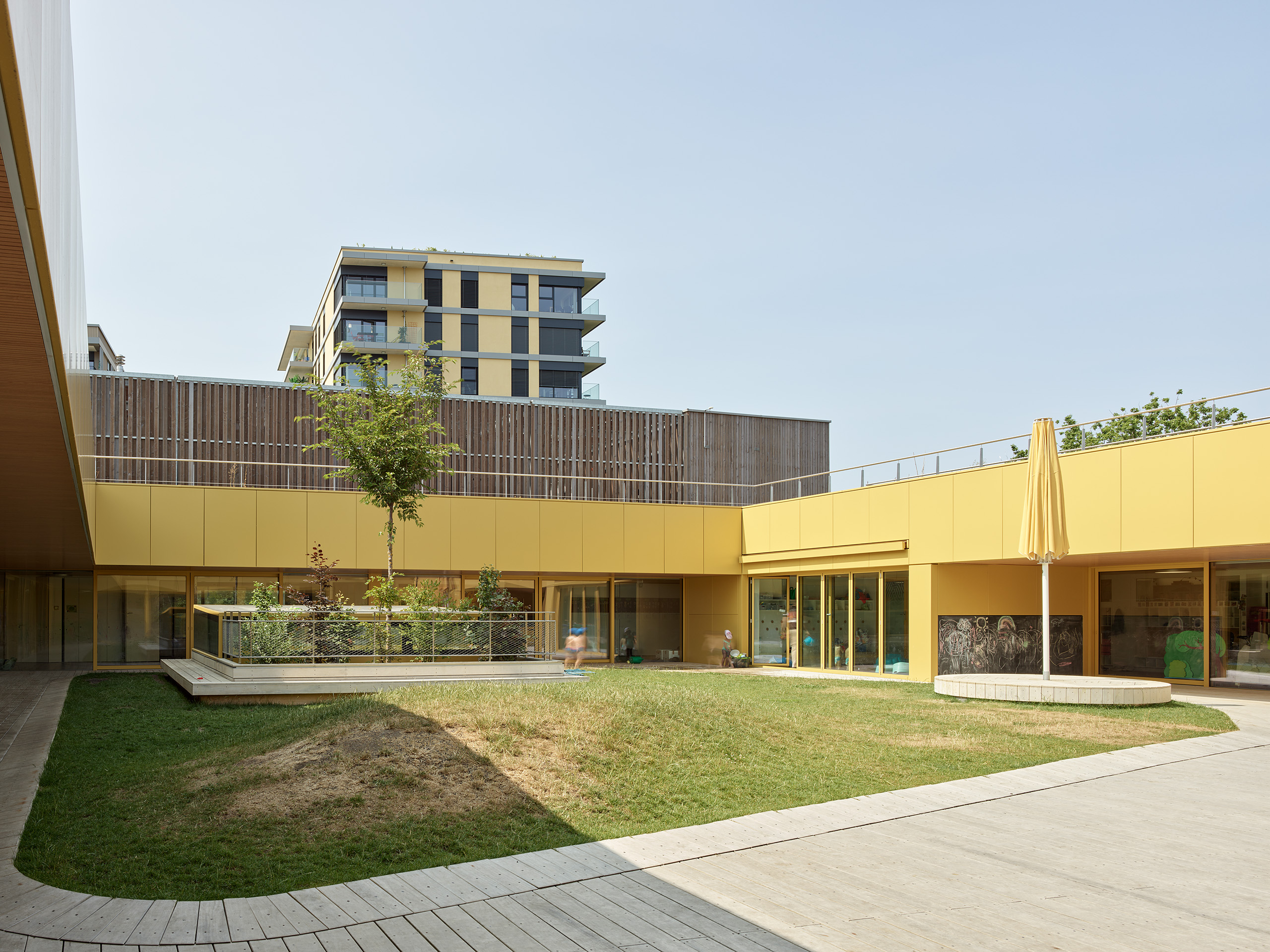 Ahp0090 AIQ4 018028 J2560